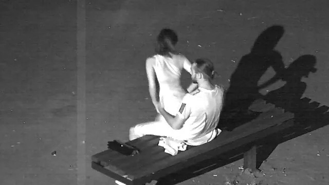 彼は控えめな女の子を与え、異なる位置で彼女を捕まえた 女の子 の ため の 無料 エッチ 動画