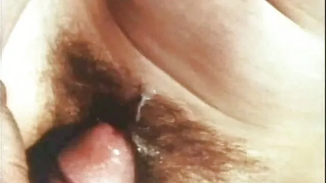 最も難しいのための胸の入れ墨 キス 女性 動画