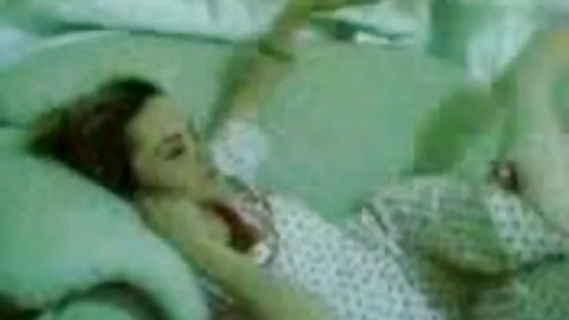 薄いロシアの後にあなた彼女の滑り 無料 女の子 アダルト