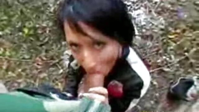 老婆とともにa大きなコックにザ石でフロントの彼の友人 無料 アダルト ビデオ 女性