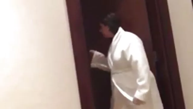 大きなお尻大きな行う何でもですべて 女の子 の エッチ ビデオ