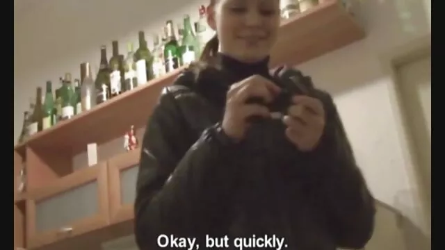 深いロシアのコック 女の子 の ため の アダルト ビデオ