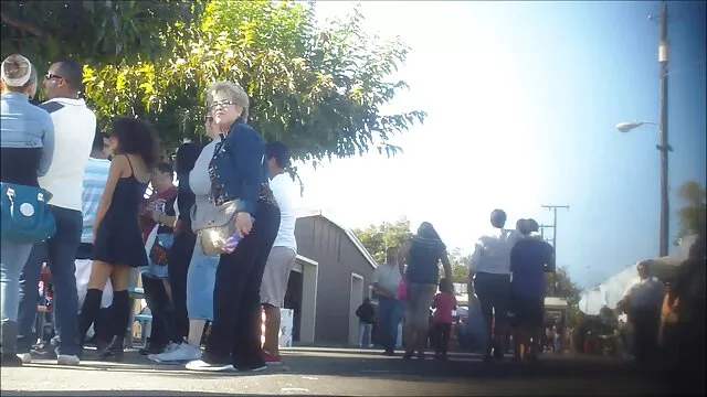 美しいmulattoのお尻の彼女のチョコレート彼氏 女の子 の ため の av