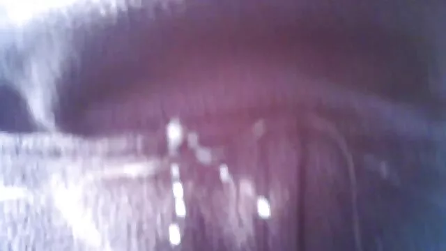 金髪と熱いです強い男 無料 動画 女の子 エッチ