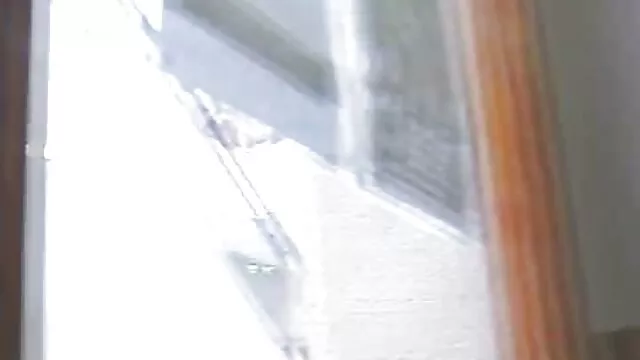 ゴージャスな金髪と喫煙パイプの穴 動画 女性 無料