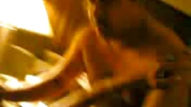 あなたは無残にベッドの中で実行します 女性 ラブラブ 動画