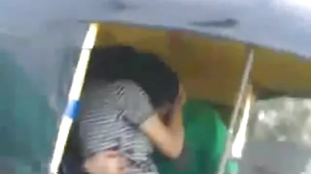 腐った鶏は順番に人を殺した 動画 女性 安心